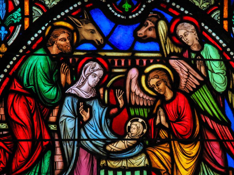 Comment enlever de la peinture sur vitrail ? Chartres